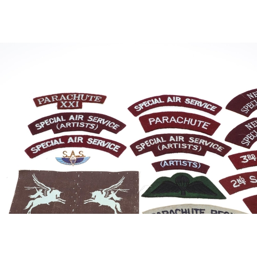 263 - A COLLECTION OF PATCHES AND BADGES FOR AIRBORNE AND SPECIAL FORCES. A mixed collection of patches to... 