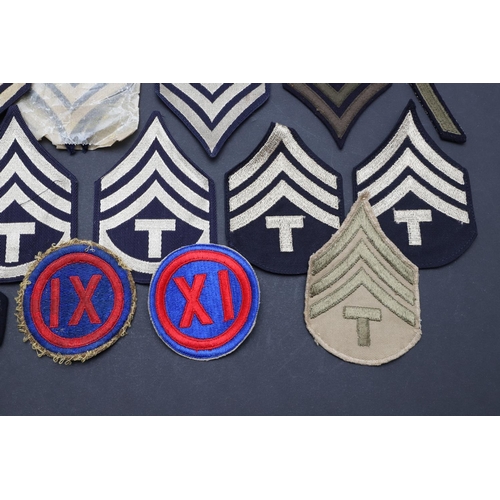 277 - A COLLECTION OF SECOND WORLD WAR AND LATER AMERICAN FABRIC UNIT PATCHES AND RANK PATCHES. Patches fo... 