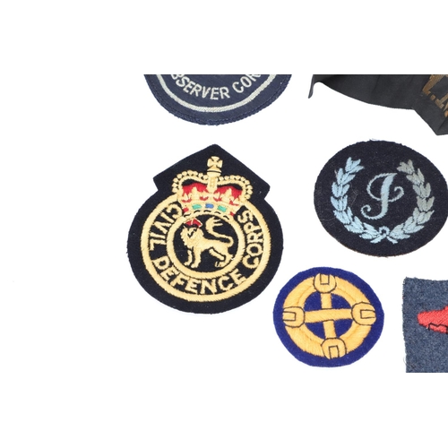 279 - A COLLECTION OF FLEET AIR ARM, ROYAL OBSERVER CORPS AND OTHER BADGES AND INSIGNIA. A mixed collectio... 