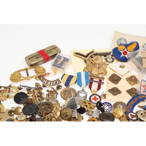 280 - A LARGE COLLECTION OF ASSORTED MILITARY BUTTONS, BADGES, RIBBONS AND OTHER ITEMS. A large collection... 