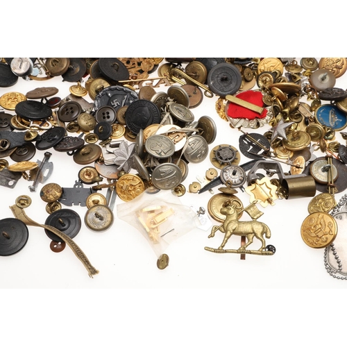 280 - A LARGE COLLECTION OF ASSORTED MILITARY BUTTONS, BADGES, RIBBONS AND OTHER ITEMS. A large collection... 