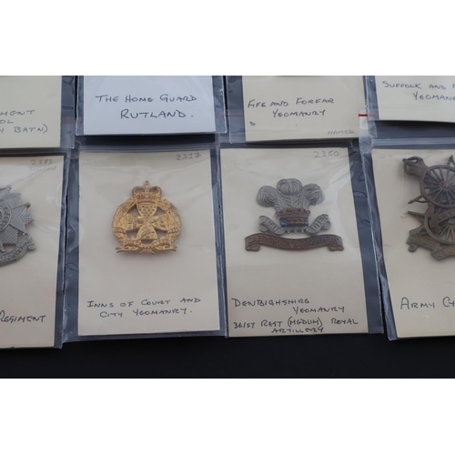 368 - A COLLECTION OF BRITISH ARMY CAP BADGES, CYCLISTS BATTALIONS, YEOMANRY AND OTHERS. A collection of c... 