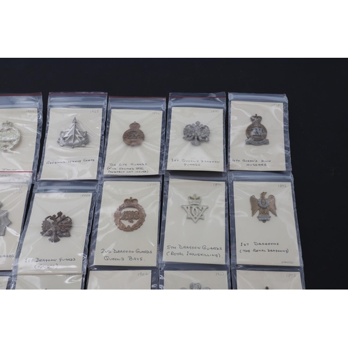 387 - A COLLECTION OF BRITISH ARMY CAP BADGES FOR THE CAVALRY POST FIRST WORLD WAR. A collection of Cap ba... 