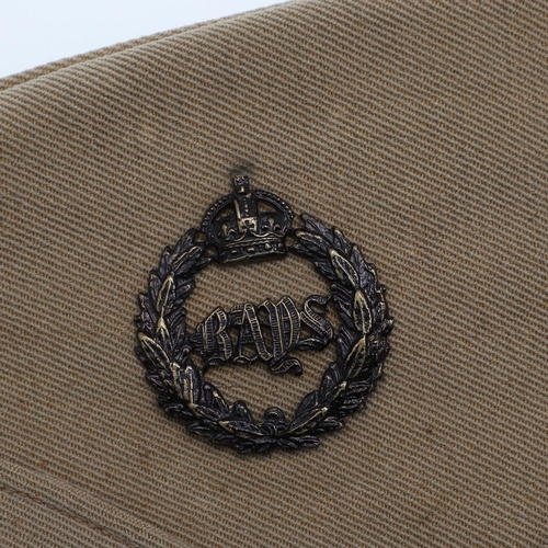 417 - A QUEEN's  BAYS OFFICERS FIELD SERVICE CAP. A Second Dragoon Guards (Queeen's  Bays) Officer's  Khak... 