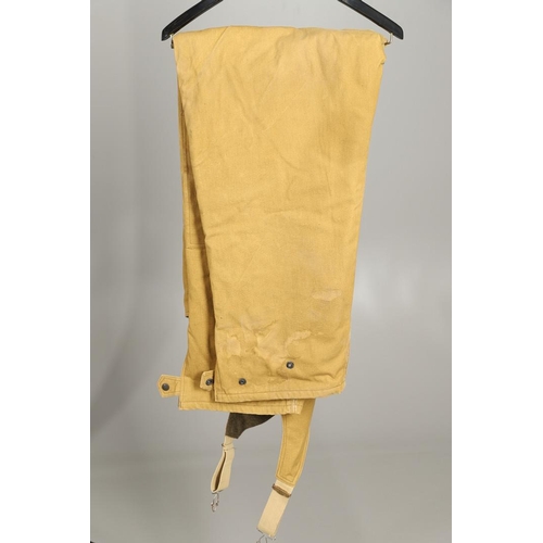 427 - A SECOND WORLD WAR PILOTS OVERCOAT, TROUSERS AND FACE MASK. A large overcoat with quilted lining and... 