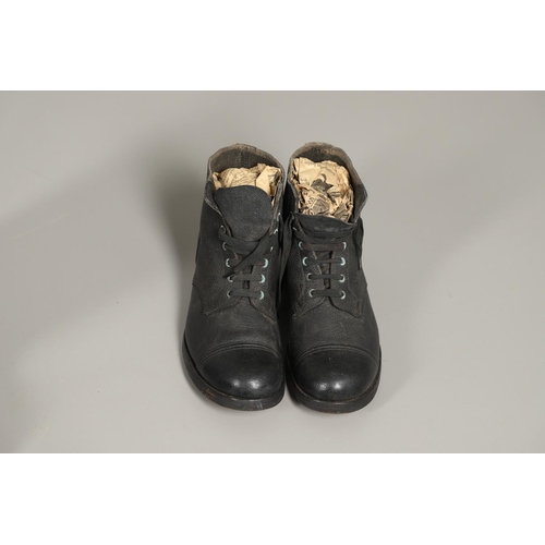 440 - A PAIR OF MILITARY ISSUE HOBNAIL BOOTS AND A COLLECTION OF SIMILAR MILITARY FOOTWEAR. A pair of size... 