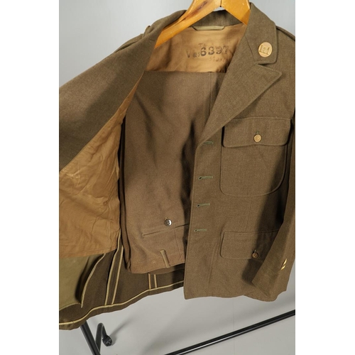 441 - A COLLECTION OF SECOND WORLD WAR AND LATER AMERICAN MILITARY UNIFORM. A 1944 pattern Wool field jack... 