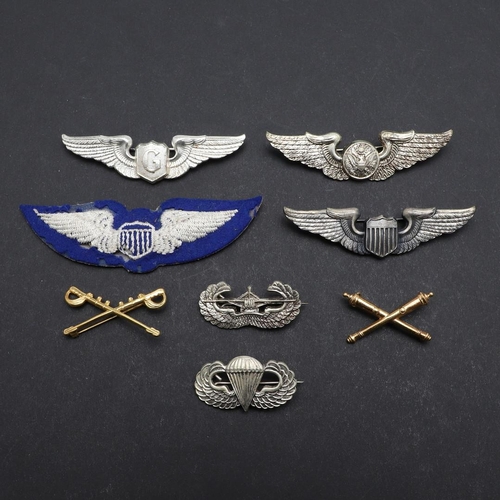 480 - A COLLECTION OF UNITED STATES AIR FORCE GLIDER PILOT WINGS. A collection of insignia including a clo... 