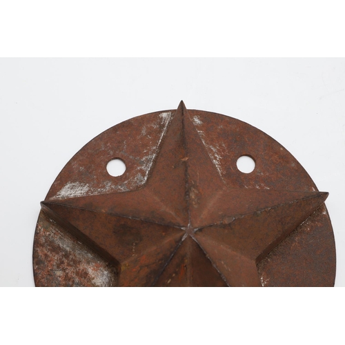 493 - A SECOND WORLD WAR STAR INSIGNIA APPARENTLY FROM A JAPANESE TANK. A circular emblem with a raised fi... 