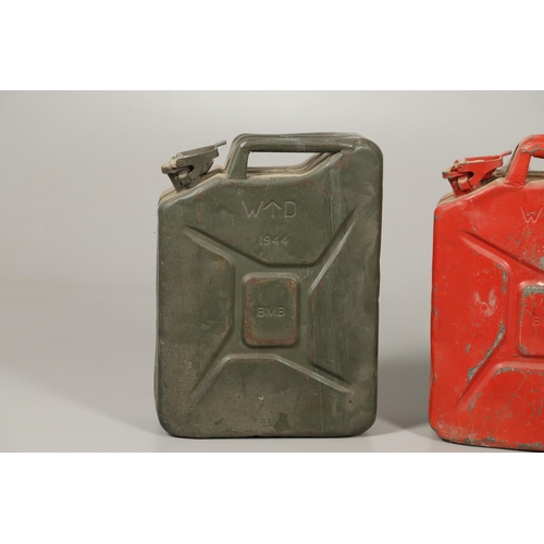 498 - A COLLECTION OF SECOND WORLD WAR AND LATER BRITISH AND AMERICAN JERRY CANS. A red painted jerry can ... 