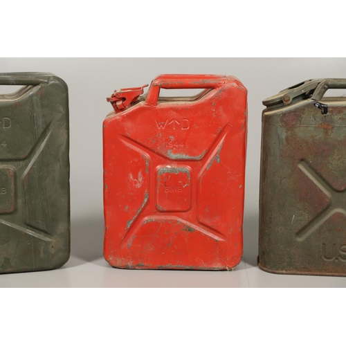 498 - A COLLECTION OF SECOND WORLD WAR AND LATER BRITISH AND AMERICAN JERRY CANS. A red painted jerry can ... 