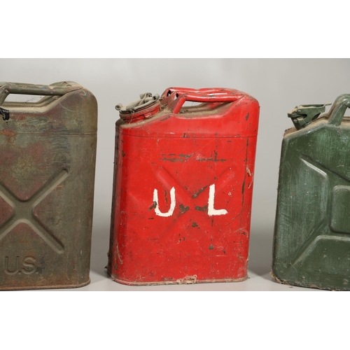 498 - A COLLECTION OF SECOND WORLD WAR AND LATER BRITISH AND AMERICAN JERRY CANS. A red painted jerry can ... 