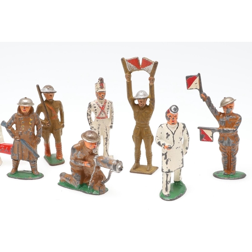 520 - A COLLECTION OF EARLY AMERICAN PAINTED LEAD TOY SOLDIERS. A mixed collection of toy soldiers includi... 