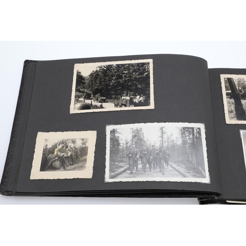 546 - A SECOND WORLD WAR GERMAN 'MEMORIES OF THE WAR' ALBUM AND PHOTOGRAPHS. A photograph album with leath... 