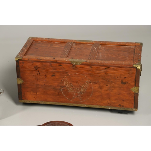 555 - A UNITED STATES AIR FORCE 'NAIL ART' TRUNK AND OTHER ITEMS. An American nail art trunk with a slidin... 