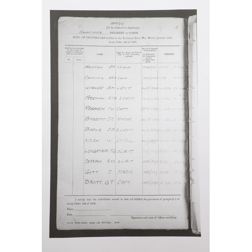 607 - A FIRST WORLD WAR TERRITORIAL MEDAL GROUP OF FIVE TO AN OFFICER IN THE 1/7 HAMPSHIRE REGIMENT. A Gre... 