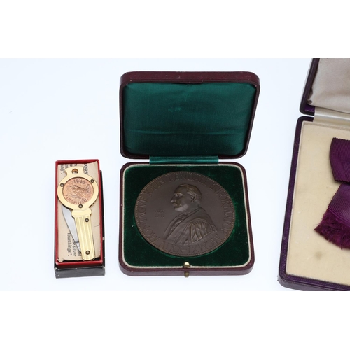 625A - AN OBE ON LADIES RIBBON AND A COLLECTION OF MEDALS AND OTHER HISTORIC MEDALS. An O.B.E.on ladies rib... 