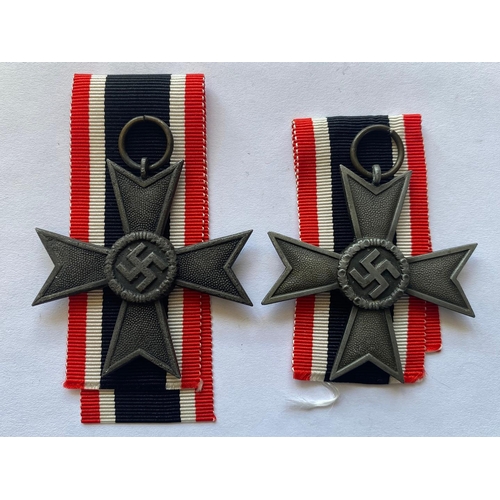 640 - TWO GERMAN SECOND WORLD WAR SERVICE CROSSES IN ORIGINAL PACKETS. Two Second World War German War Ser... 