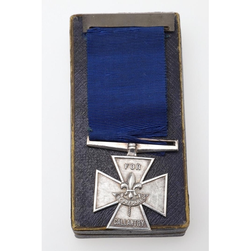 642 - A BOY SCOUTS ASSOCIATION SILVER MEDAL FOR GALLANTRY AWARDED IN OCTOBER 1927 WITH A COLLECTION OF PHO... 