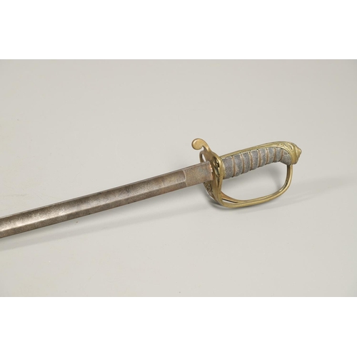 77 - A VICTORIAN 1845 PATTERN SWORD. With an 82cm slightly curved fullered and pointed blade with flat ba... 