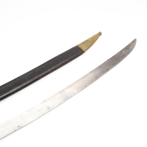 81 - A FRENCH 1816 PATTERN SHORT SWORD AND SCABBARD. With a 57.5cm pointed, curved and sharpened blade, s... 