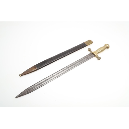 84 - A 19th CENTURY FRENCH SHORT SWORD AND SCABBARD. With a 44.5cm pointed, double edged and double fulle... 