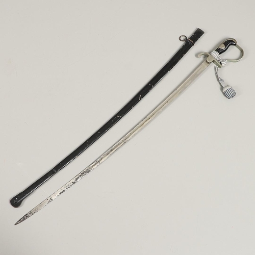 99 - A SECOND WORLD WAR GERMAN SWORD AND SCABBARD BY E. & F. HORSTER. With an 88cm curved, pointed, singl... 