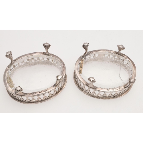 155 - A PAIR OF GEORGE III OVAL SILVER SALTS, BY HESTER BATEMAN. with bead borders, pierced sides and rais... 