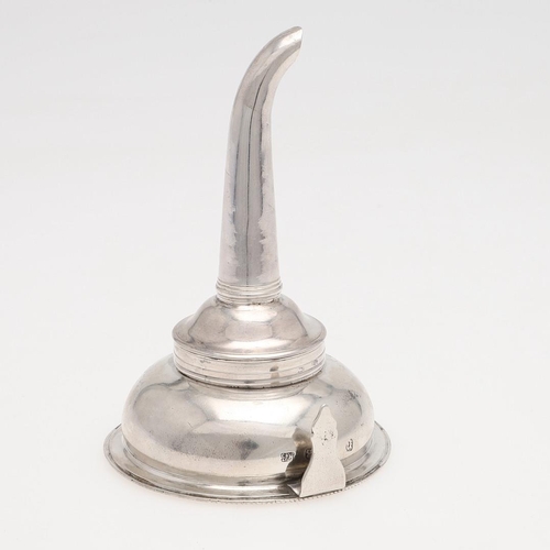 160 - A GEORGE III SILVER WINE FUNNEL, BY HESTER BATEMAN. with a corded border and a tapering spout, Londo... 