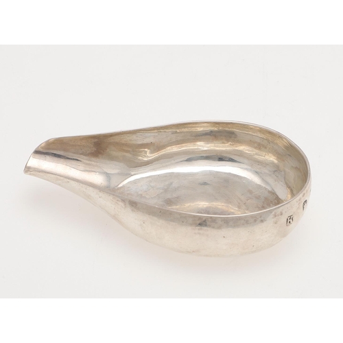 197 - A GEORGE I SILVER PAP BOAT. makers mark partially worn, possibly by William Fleming, London 1725 4.6... 