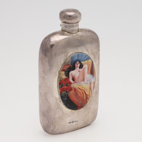 207 - AN EDWARDIAN SILVER SPIRIT FLASK. rectangular with rounded corners, with a screw-off cover, the fron... 