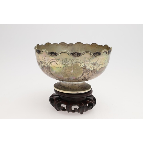 217 - A LATE 19TH/ EARLY 20TH CENTURY CHINESE SILVER ROSE BOWL. of circular outline, with a border of alte... 