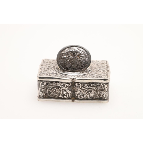 247 - A LATE 19TH CENTURY GERMAN SILVER SINGING BIRD BOX. in the manner of Karl Greisbaum, shaped rectangu... 