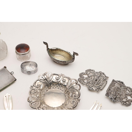 254 - A MIXED LOT. including 7 mother-of-pearl implements, a pickle fork & condiment spoon with mother-of-... 