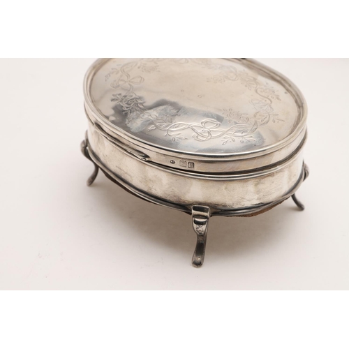 286 - A MIXED LOT OF SILVER. including a sugar basin, a spirit flask, a cased set of 5 (one missing) silve... 