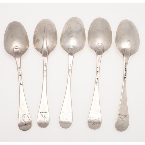 30 - A QUEEN ANNE HANOVERIAN PATTERN SILVER TABLE SPOON. with a moulded rattail, by William Scarlett, Lon... 