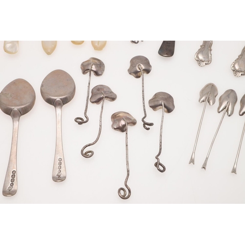 40 - MIXED BRITISH, CONTINENTAL & FOREIGN SILVER FLATWARE & CUTLERY. including 10 Far Eastern spoons with... 