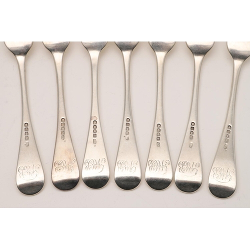 6 - GEORGE III OLD ENGLISH PATTERN SILVER FLATWARE, BY WILLIAM CHAWNER. to include 7 table forks, 8 tabl... 