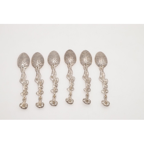 65 - A VICTORIAN SET OF SIX HARLEQUIN SILVER TEASPOONS. the back of the bowls in the form of leaves and w... 