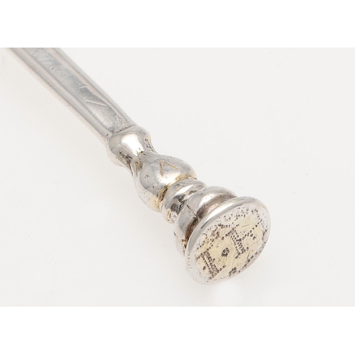 69 - A 17TH CENTURY WEST-COUNTRY PROVINCIAL SILVER SEAL TOP SPOON. the terminal with pricked initials 