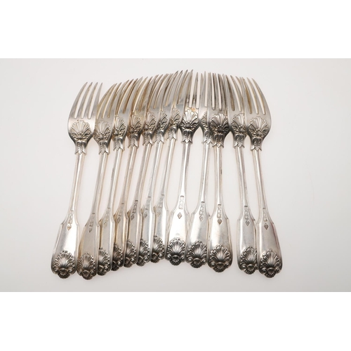 77 - A MATCHED PART-CANTEEN OF FIDDLE, THREAD & SHELL PATTERN SILVER FLATWARE. including 33 table forks, ... 