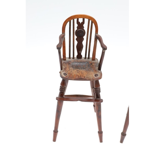 1178 - AN EARLY 20TH CENTURY MINIATURE WINDSOR ELBOW CHAIR. in the 19th century style, possibly sycamore, t... 