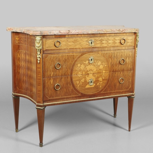 1250 - A 20TH CENTURY FRENCH PARQUETRY COMMODE. the shaped pink marble top to concave sides and  three draw... 