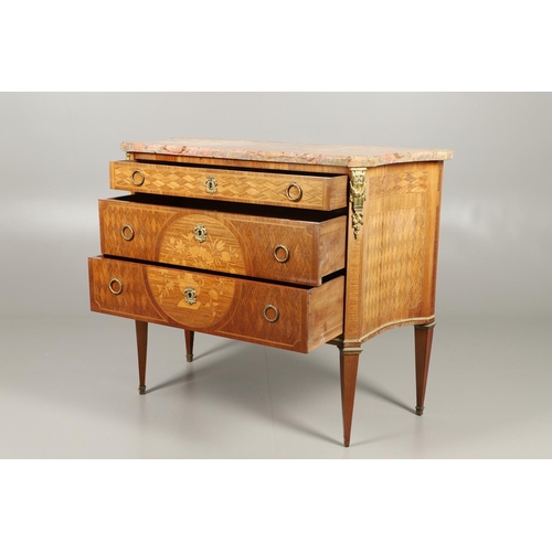 1250 - A 20TH CENTURY FRENCH PARQUETRY COMMODE. the shaped pink marble top to concave sides and  three draw... 