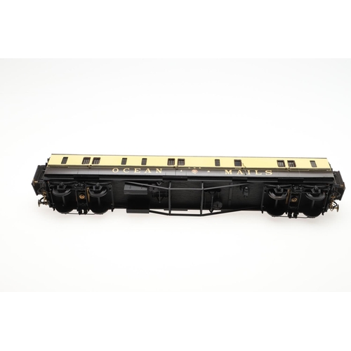 513 - KIT BUILT 0 GAUGE 'OCEAN MAILS' COACH. A fine scale kit built 0 gauge coach GWR 'Ocean Mails', 43.5c... 