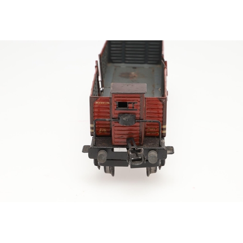 534 - GEBRUDER MARKLIN & CIE - TIN PLATE LOCOMOTIVE & ROLLING STOCK. Circa 1930-1954, comprising a 910 0-4... 