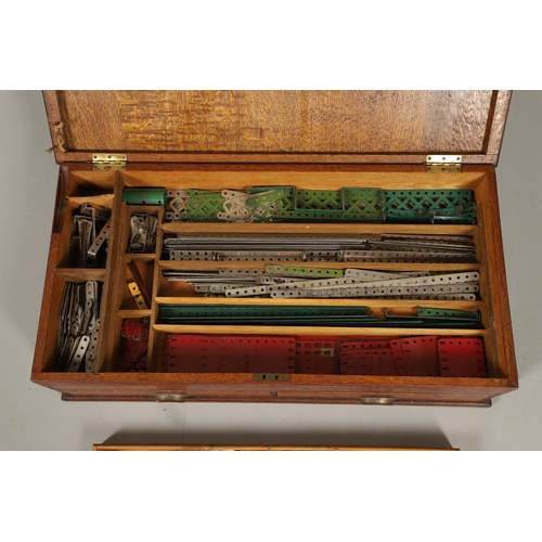 558 - MECCANO - LARGE VINTAGE BOXED CONSTRUCTION SET 'NO 7'. A large oak case with a large qty of accessor... 