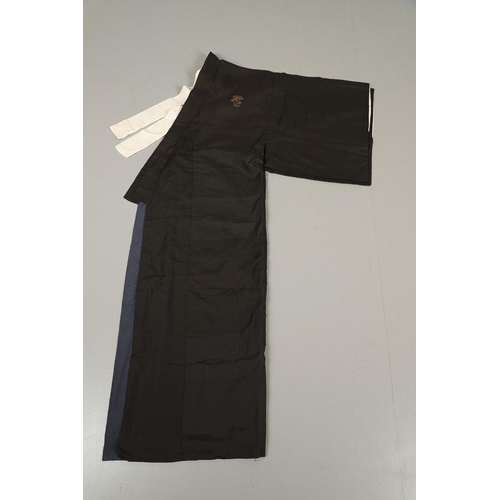 560 - ANTIQUE JAPANESE SILK KIMONO, ACCESSORIES & PROVENANCE. An early to mid 20thc black kimono, lined wi... 