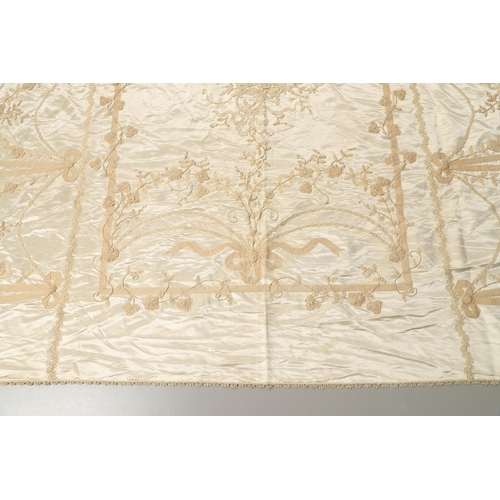 578 - VINTAGE IVORY SATIN BED COVER & OTHER TEXTILES. A late 19thc/early 20thc ivory coloured satin bed co... 