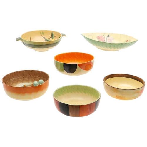 620 - VARIOUS MYOTT ART DECO BOWLS. A mixed group of Myott Pottery bowls, including an oval shaped dish pa... 